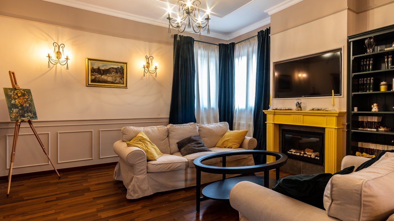 Vila Piata Alba Iulia 4 dormitoare