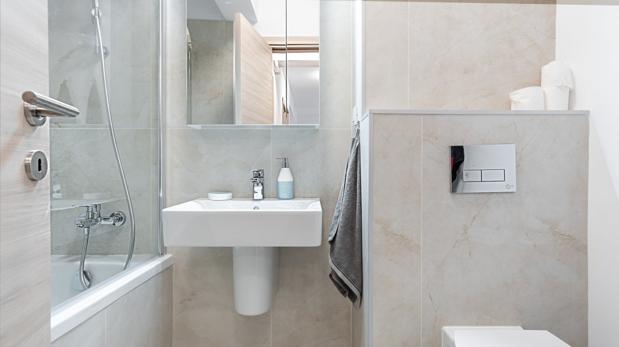 2 camere Aviatiei - loc de parcare subteran - prima inchiriere