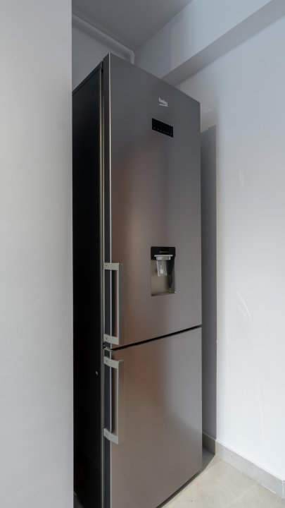 2 camere Aviatiei - loc de parcare subteran - prima inchiriere