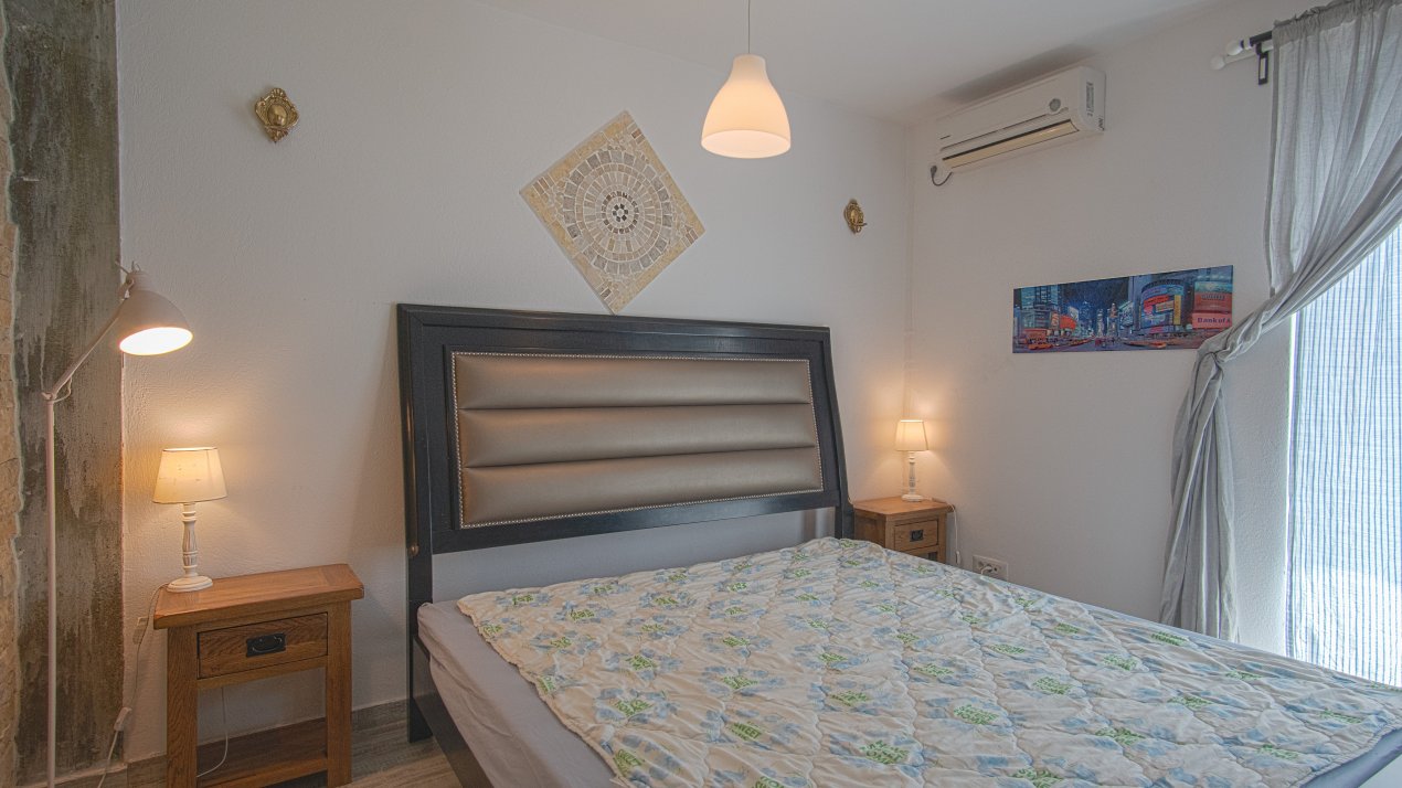 Alunisului - 2 camere - zona case-vile - fara comision !