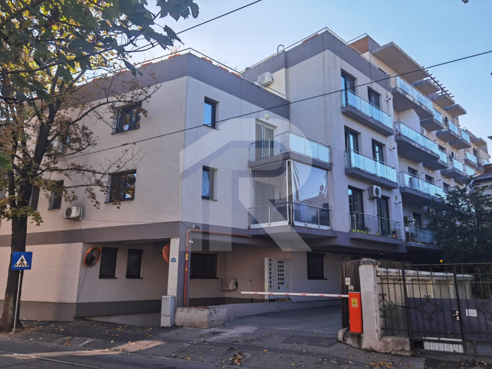 Vanzare apartament 2 camere Traian