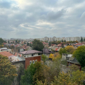 Inchiriere 3 camere Vatra Luminoasa