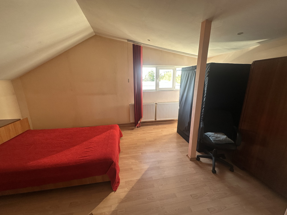 PANTELIMON APARTAMENT IN VILA 1E+M 230 MP TOTAL, CURTE 516 MP!