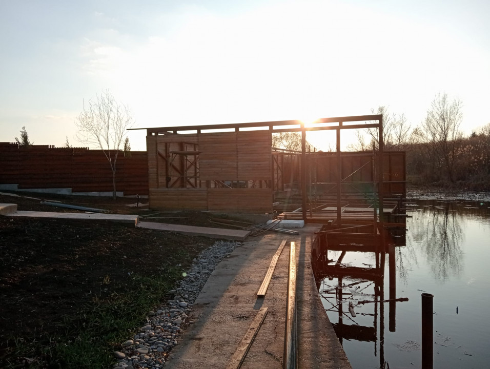 SUPER OCAZIE SE VINDE VILA IN SNAGOV CU DESCHIDERE LA LAC