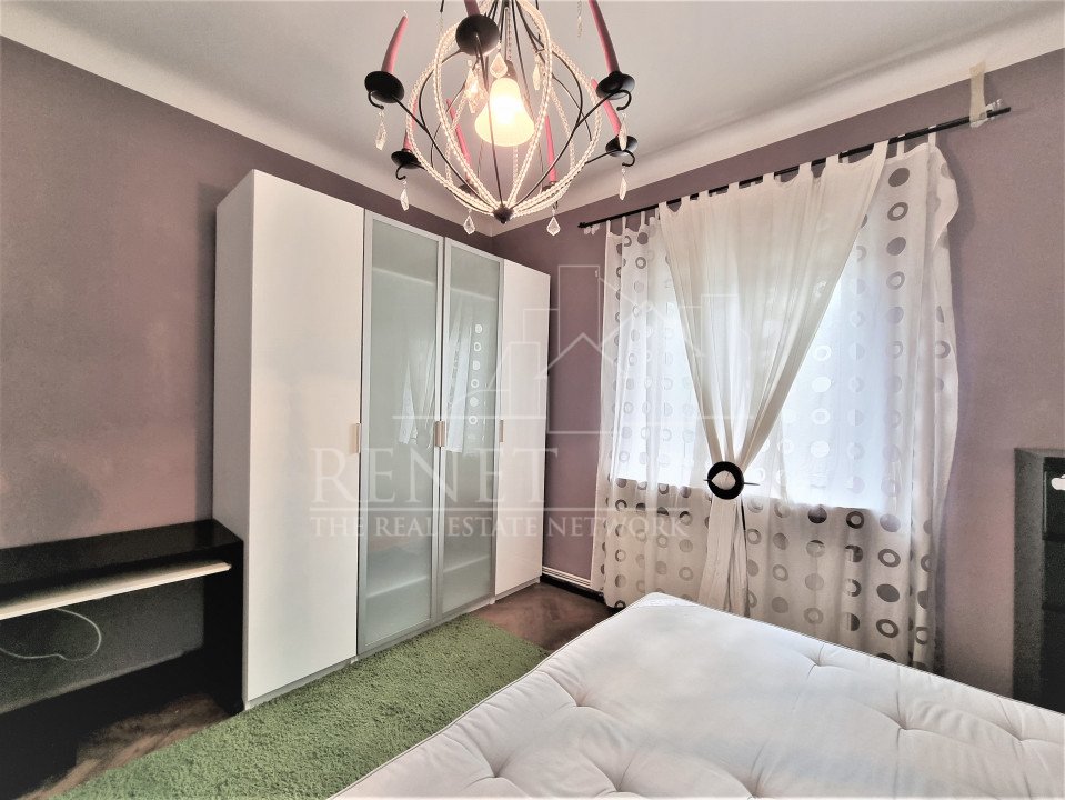 Apartament 3 camere, central, curte interioara