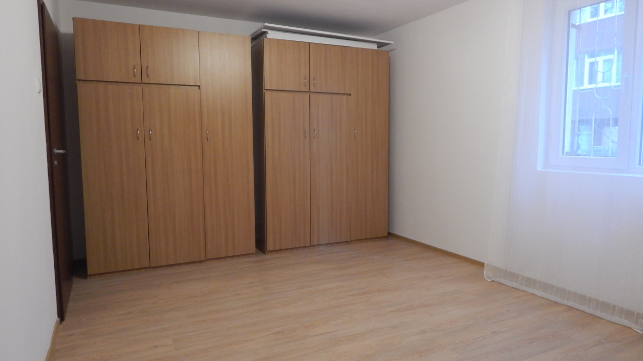 apartament renovat 3 camere  renovat Drumul Taberei