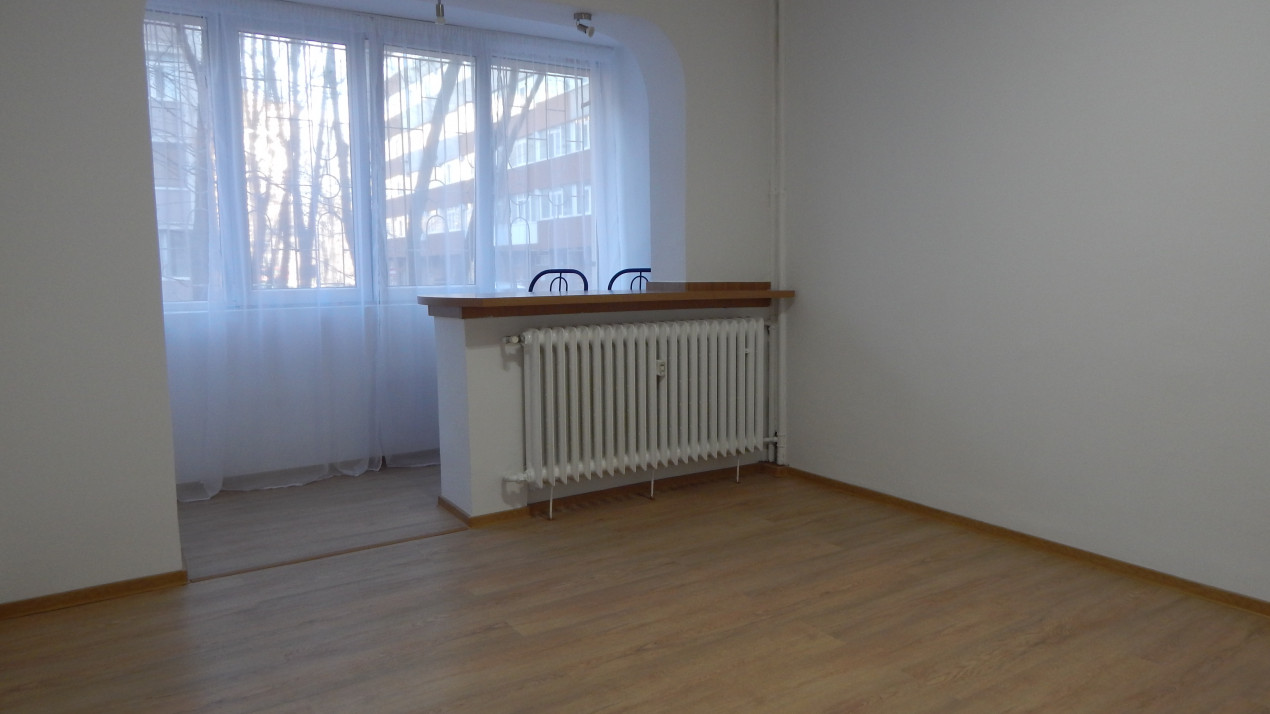 apartament renovat 3 camere  renovat Drumul Taberei