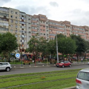 SE VINDE APARTAMENT RENOVAT 3 CAMERE DECOMANDAT IN Liberty-Sebastian 