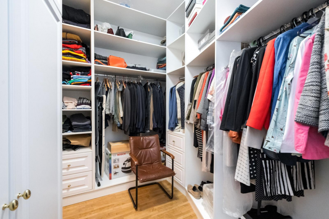 ARMENEASCA, APARTAMENT LUX-190 MP!