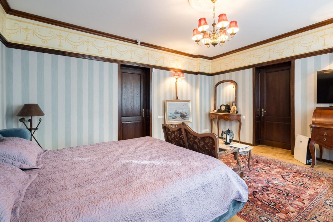 ARMENEASCA, APARTAMENT LUX-190 MP!