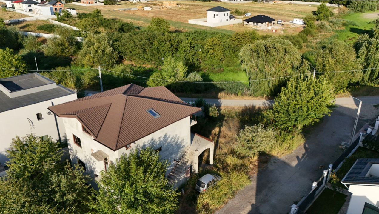 BERCENI-VIDRA CASA P+E+M 142 mp LOT 700 mp 