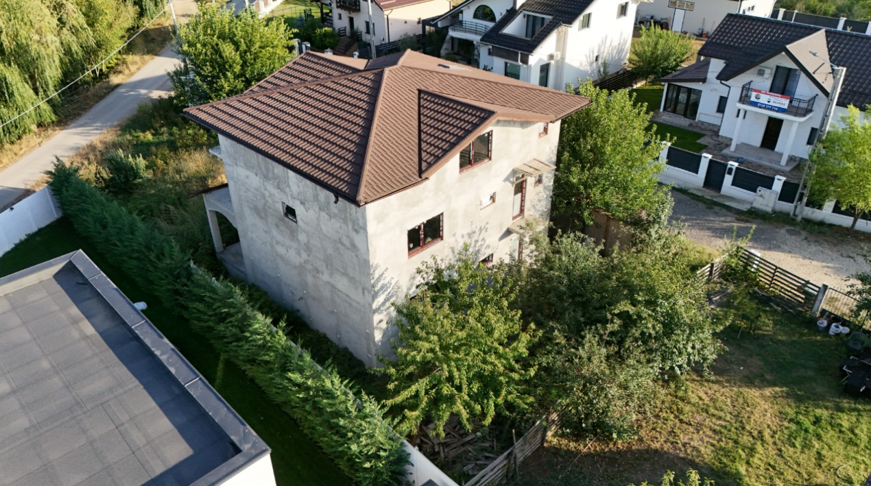 BERCENI-VIDRA CASA P+E+M 142 mp LOT 700 mp 