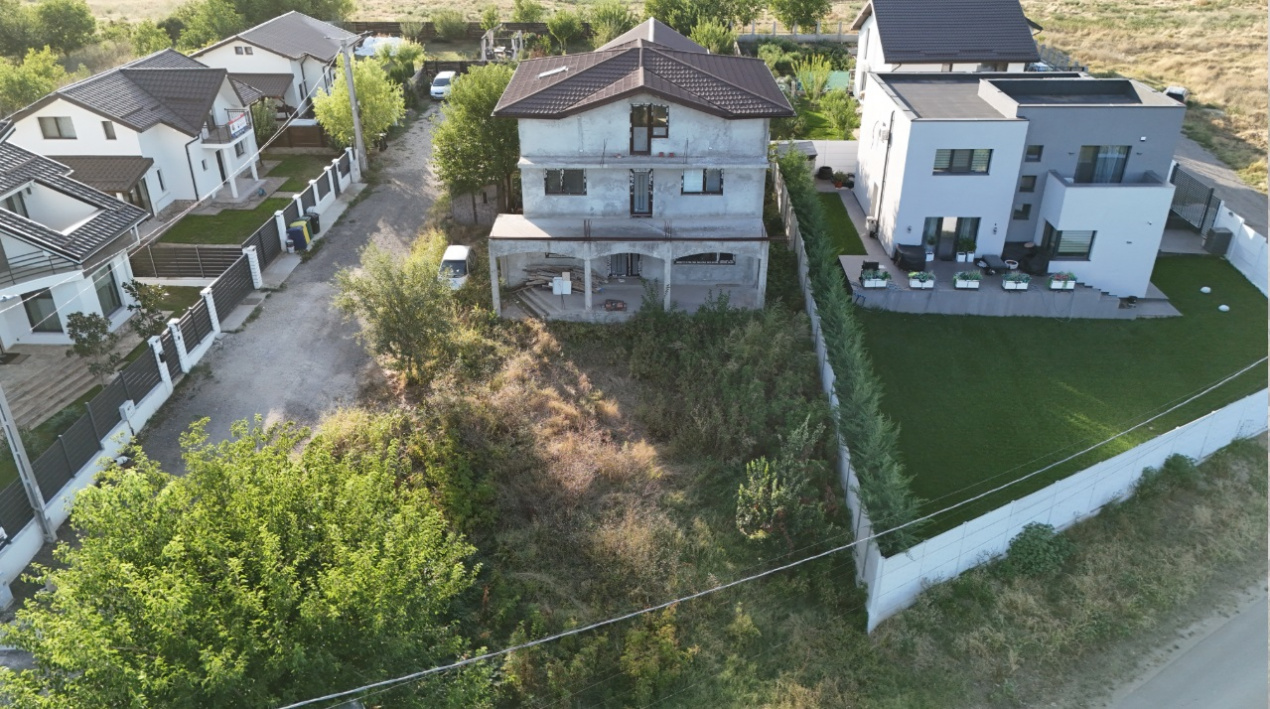 BERCENI-VIDRA CASA P+E+M 142 mp LOT 700 mp 
