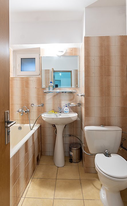 Spatiu birou 5 camere - 130 mp - Unirii - Casa Poporului
