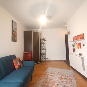 Garsoniera de vânzare în zona Unirii Piata Alba Iulia Decebal Sector 3