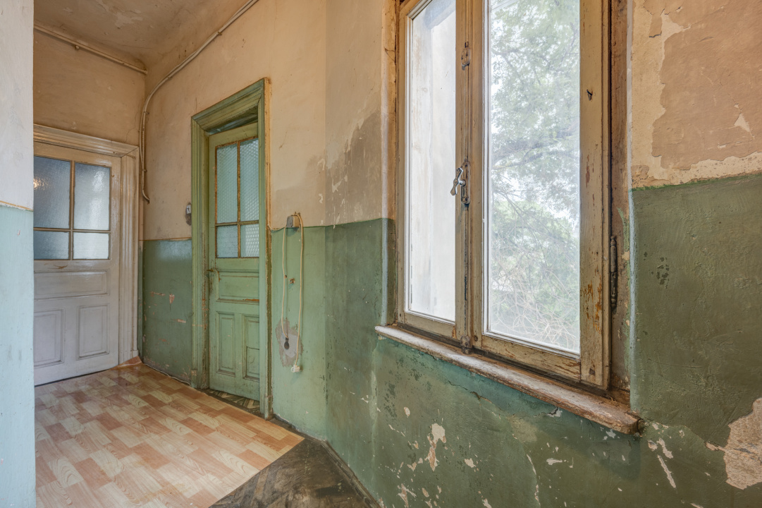 CAROL – 11 IUNIE, APARTAMENT 4 CAMERE IN VILA, 120 MP, ETAJ 1! 