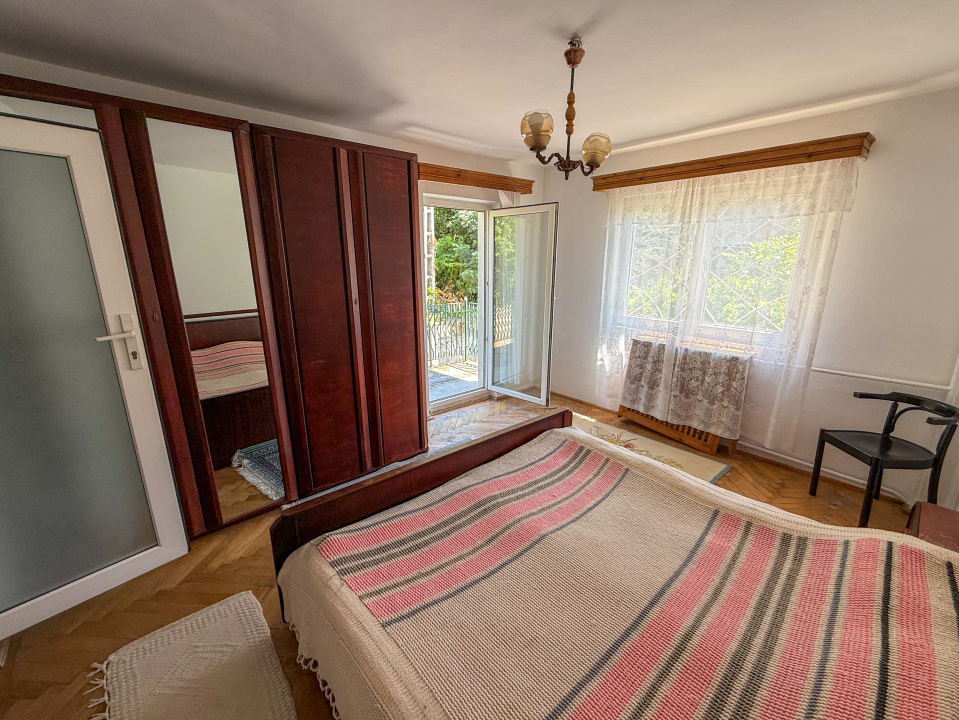  Vila cu 6 dormitoare in Breaza, lot teren 1289 mp