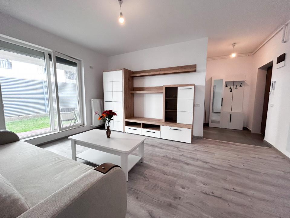 SUPERB: 50mp + curte privata 60mp, bloc 2023
