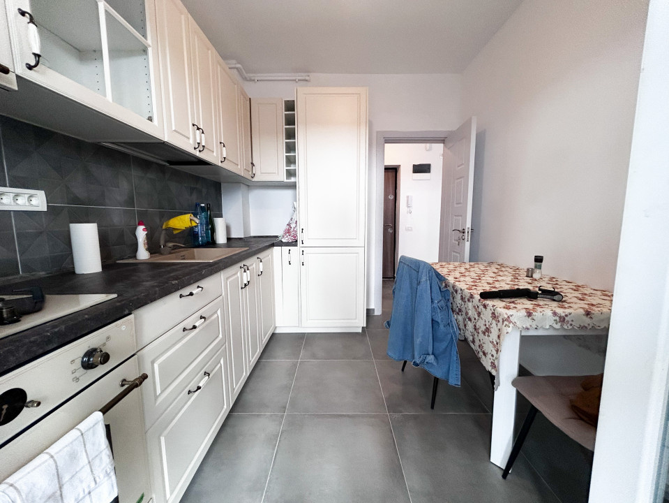 SUPERB: 50mp + curte privata 60mp, bloc 2023