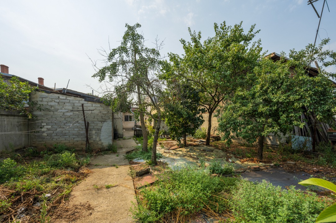 CHIAJNA - CASA RENOVABILA 129 MP, LOT 690 MP!