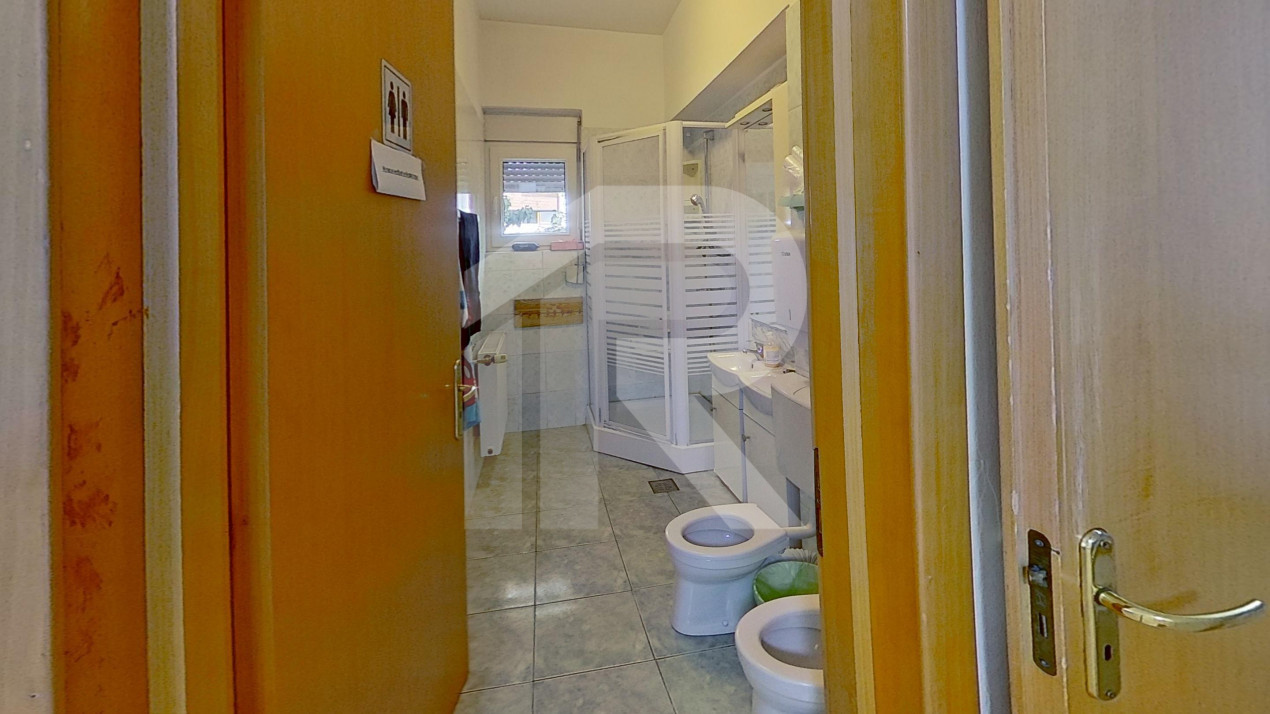 Proprietate Versatilă 235 m² - Fostă Grădiniță | Ideal Cabinet Medical/Office | 