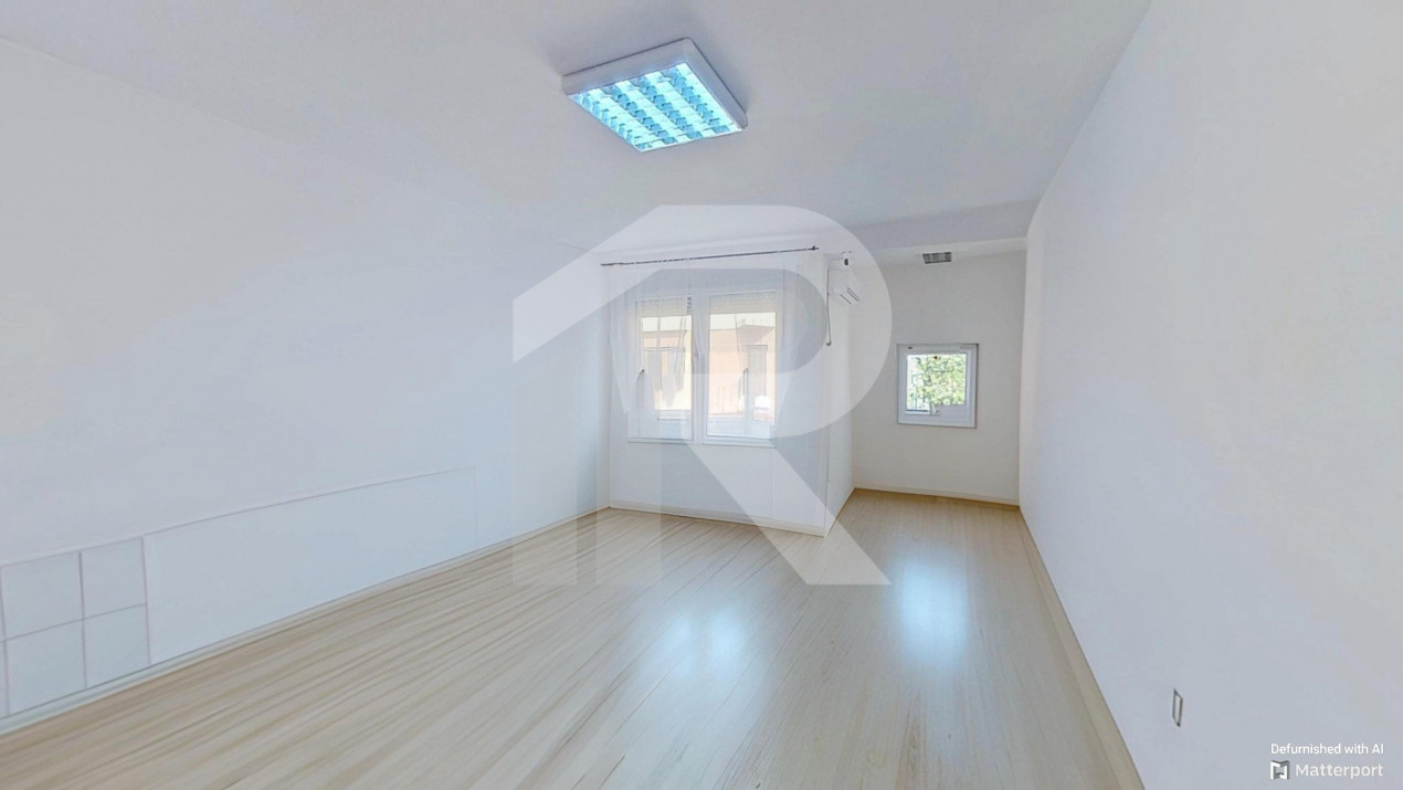 Proprietate Versatilă 235 m² - Fostă Grădiniță | Ideal Cabinet Medical/Office | 