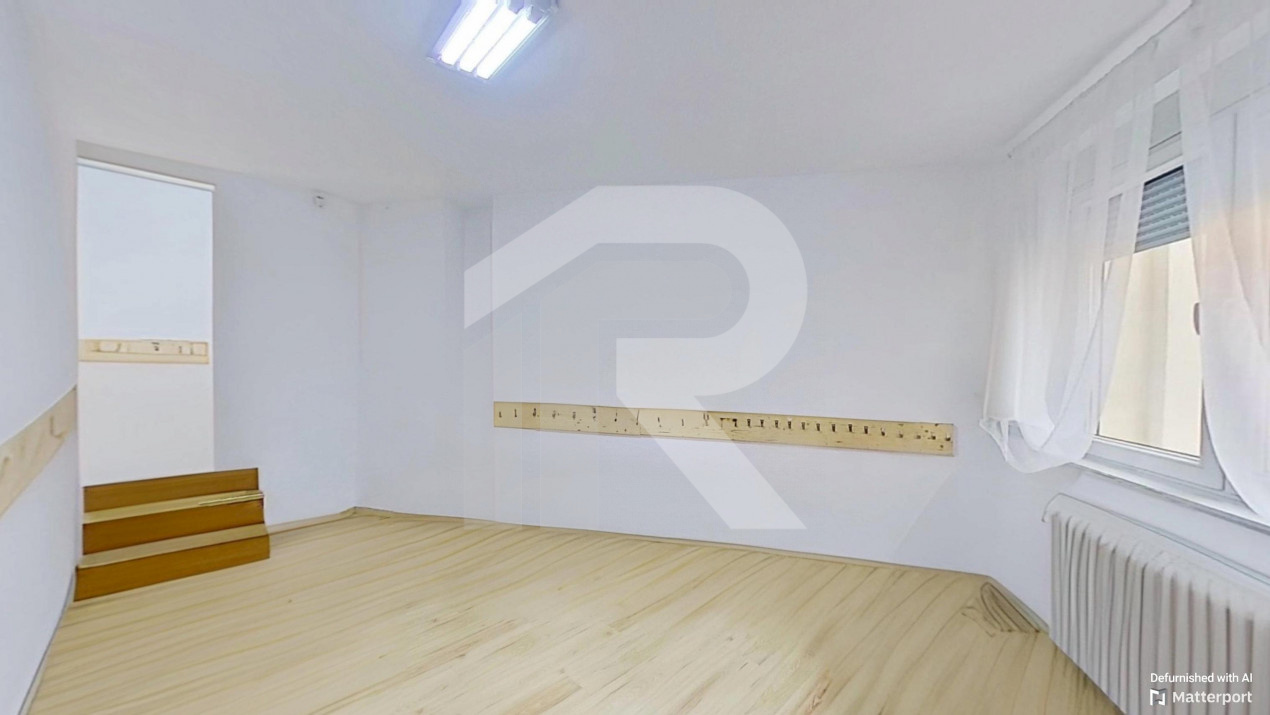Proprietate Versatilă 235 m² - Fostă Grădiniță | Ideal Cabinet Medical/Office | 