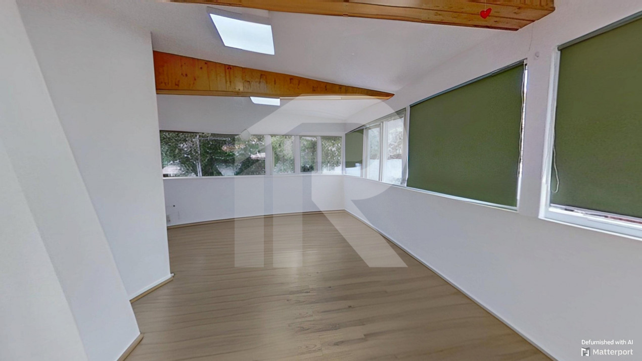 Proprietate Versatilă 235 m² - Fostă Grădiniță | Ideal Cabinet Medical/Office | 
