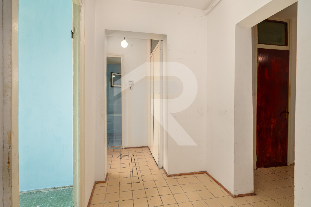Turda - 4 camere, decomandat, '91 mp, 2 gr sanit, bloc 1983