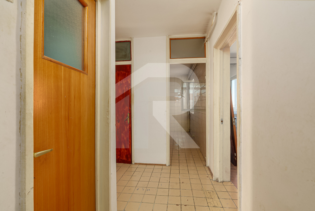 Turda - 4 camere, decomandat, '91 mp, 2 gr sanit, bloc 1983