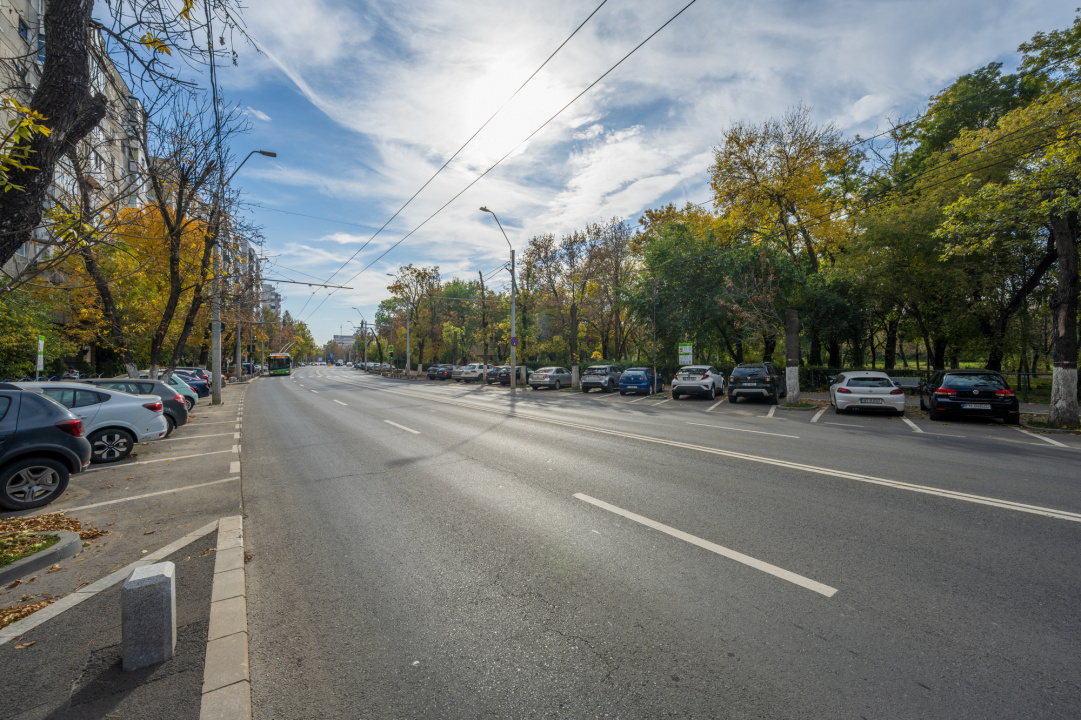 TINERETULUI - VISANA, APARTAMENT 2 CAMERE 53 MP, ETAJ 1, LA CHEIE!