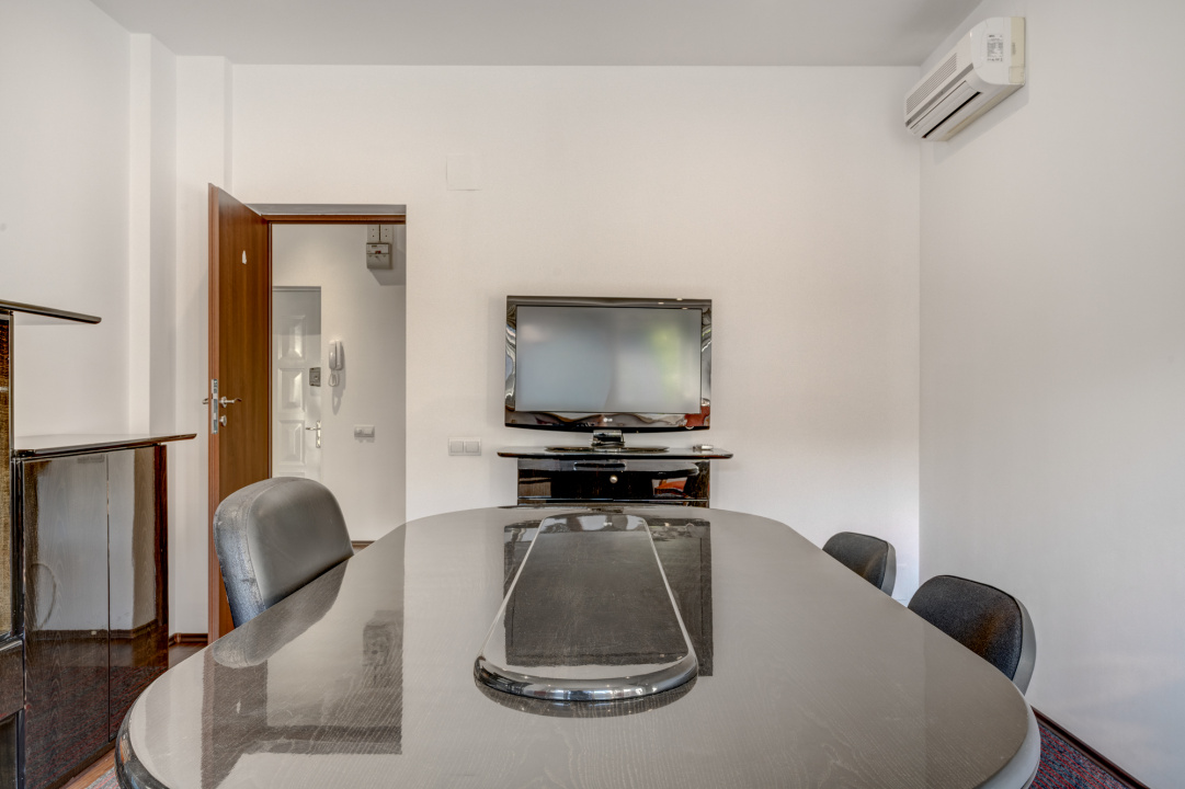 COTROCENI - ANA DAVILA, APARTAMENT IN VILA 120 MP, ETAJ 2!