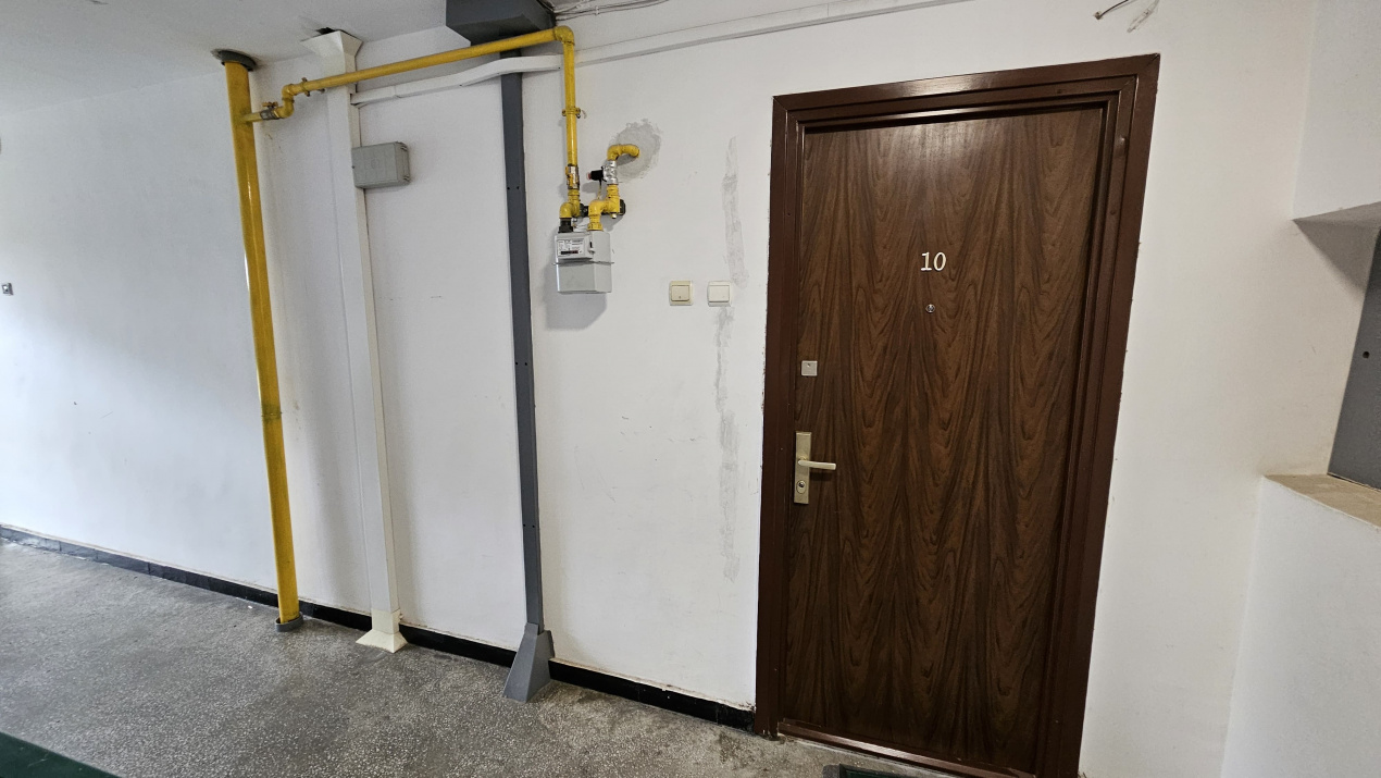 Apartament 4 Camere Decomandat DE RENOVAT 101 MP Total