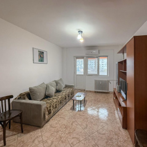 Apartament semidecomandat in Piata Obor