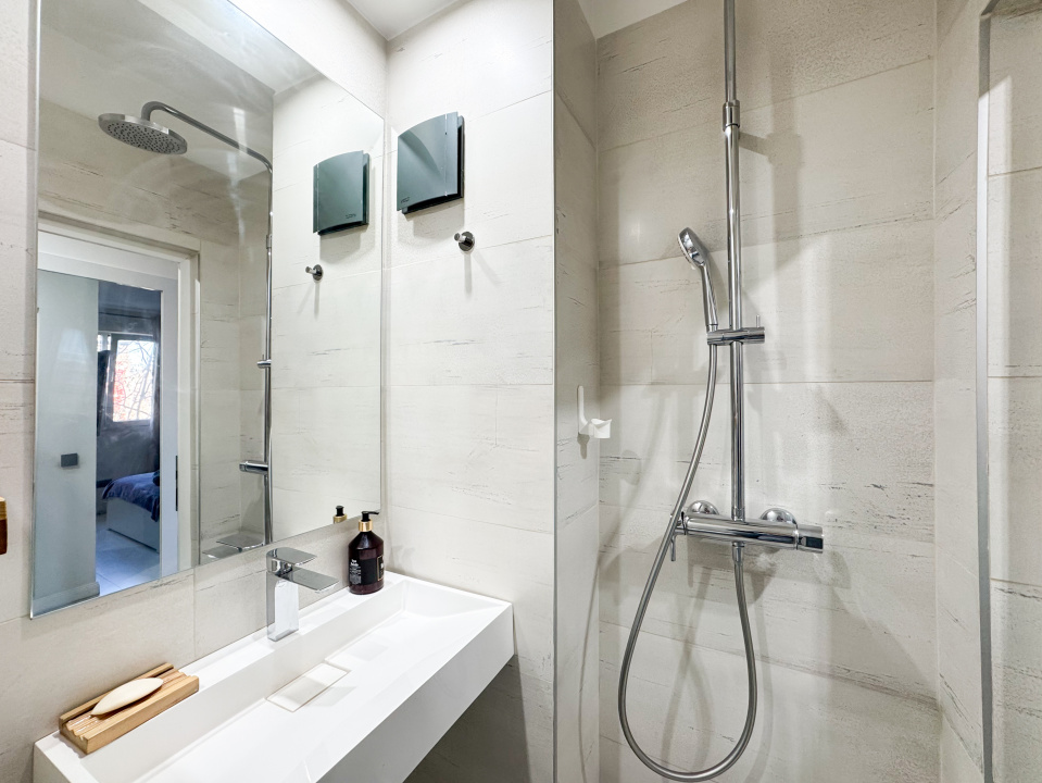 Piata Alba Iulia, garsoniera confort II. Investitie excelenta.