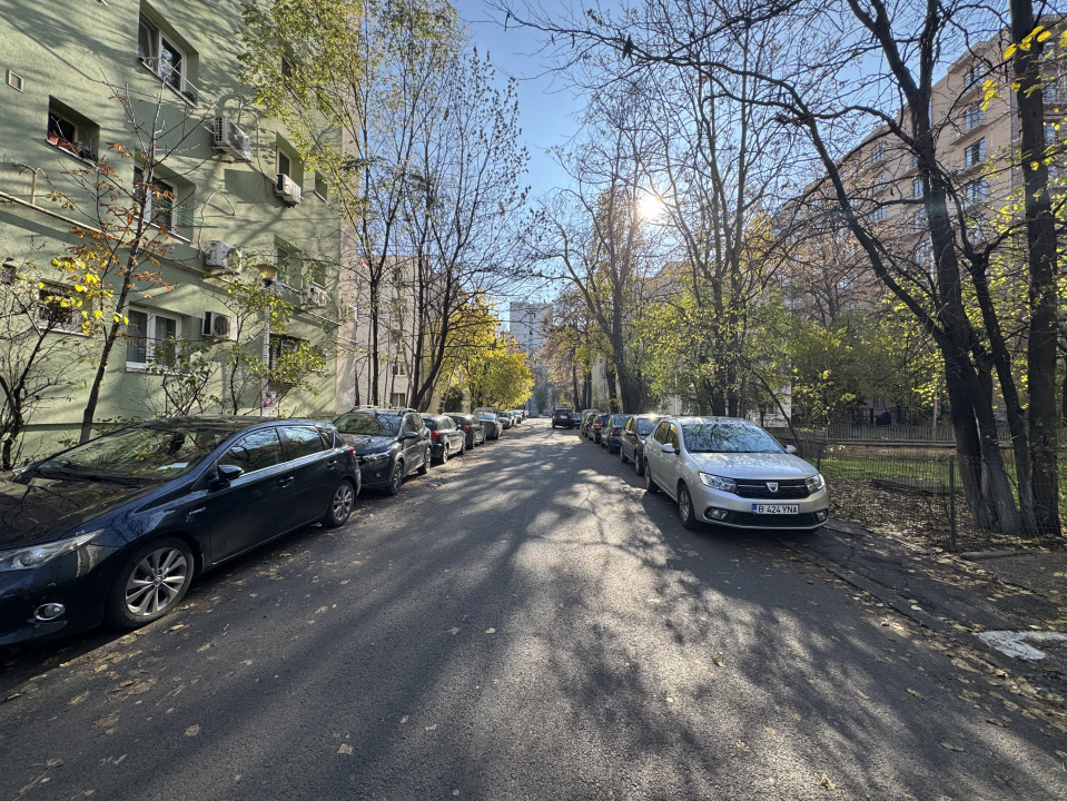 Piata Alba Iulia, garsoniera confort II. Investitie excelenta.