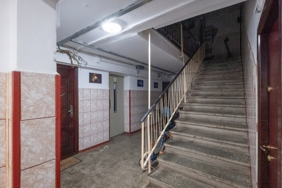 Apartament 3 Camere Decomandat Piata Valea Ialomitei