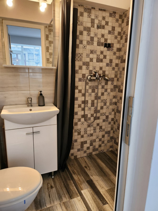 Garsonieră ultracentrală Ion Brezoianu, Cismigiu, Lipscani, Universitate 400 eur