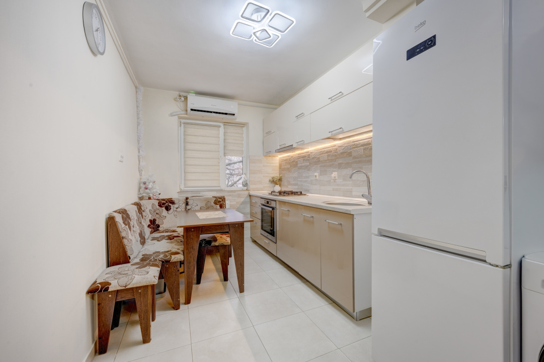  Berceni, Aleea Moldovita, Emil Racovita, Parcare ADP, Mobilat si utilat !