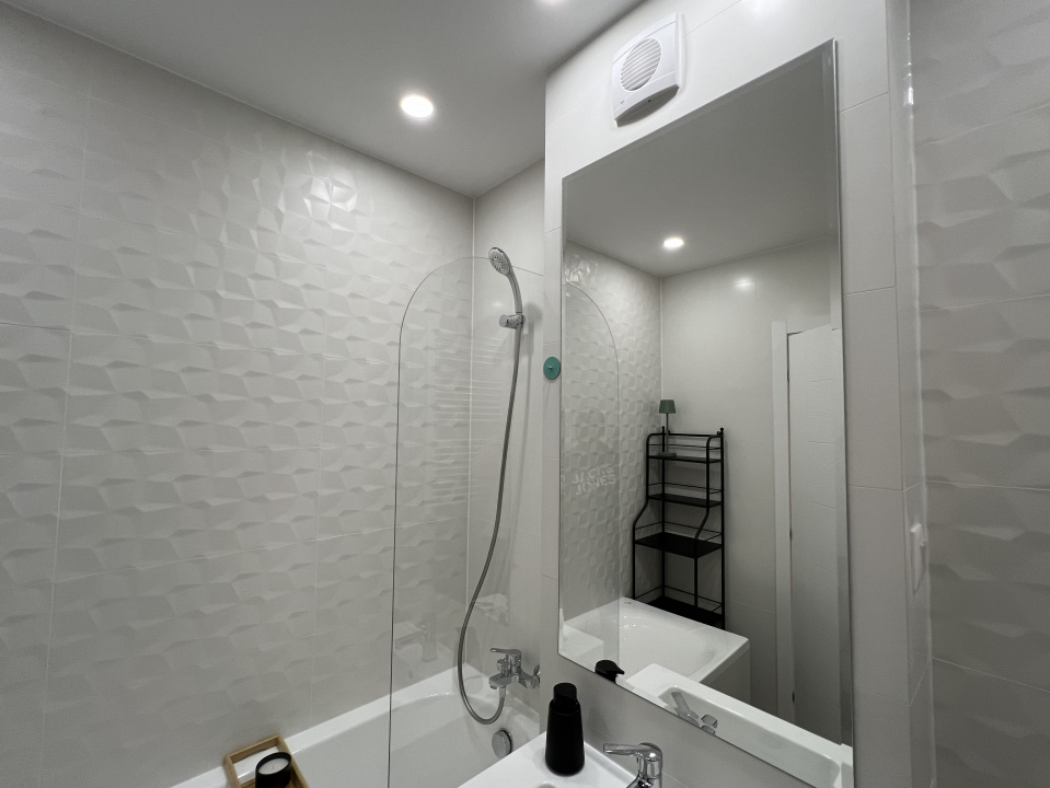 Garsoniera Nicolae Teclu. La Cheie. Totul nou.