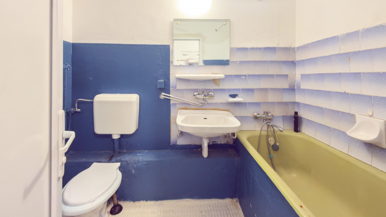 Garsonieră 36mp Unirii - Etaj 1, Renovare Totală Necesară