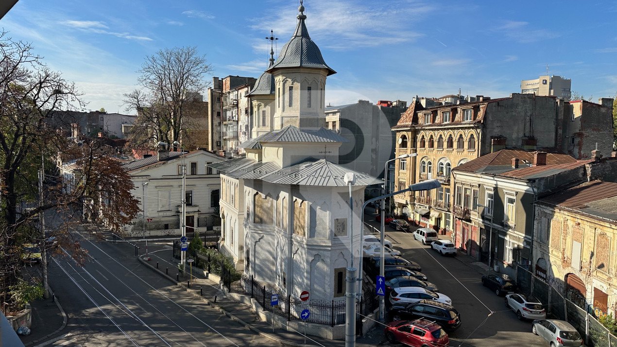Eleganță și Confort Urban la Înălțime în The Corner Armeneasca