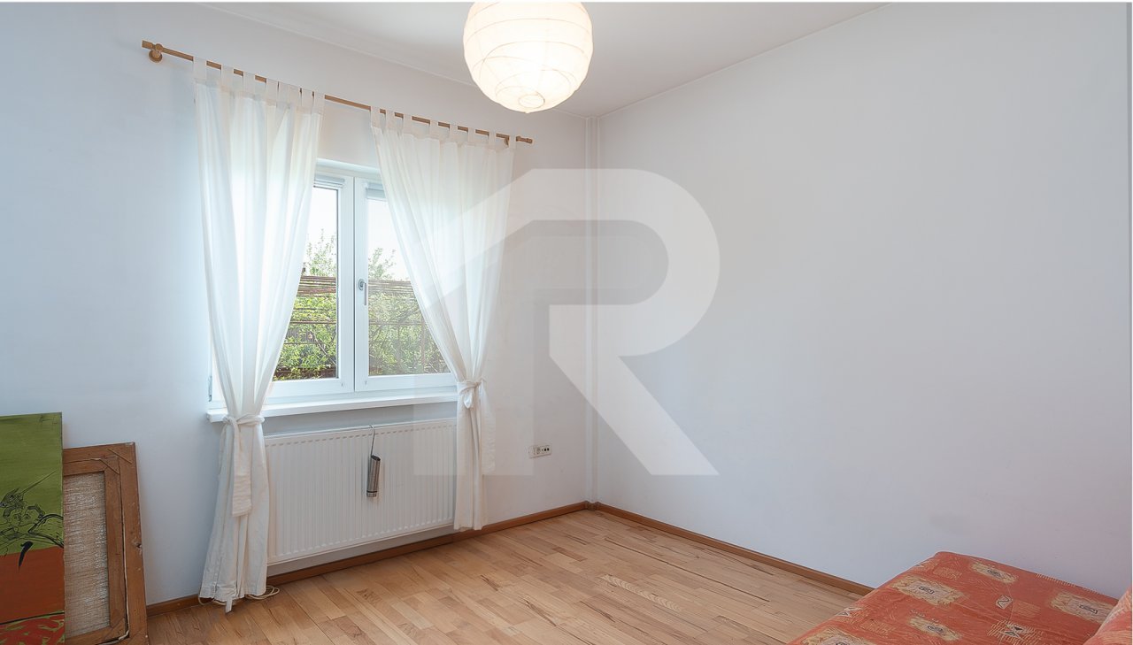 Casa cu o grădină minunată, pentru familia ta !