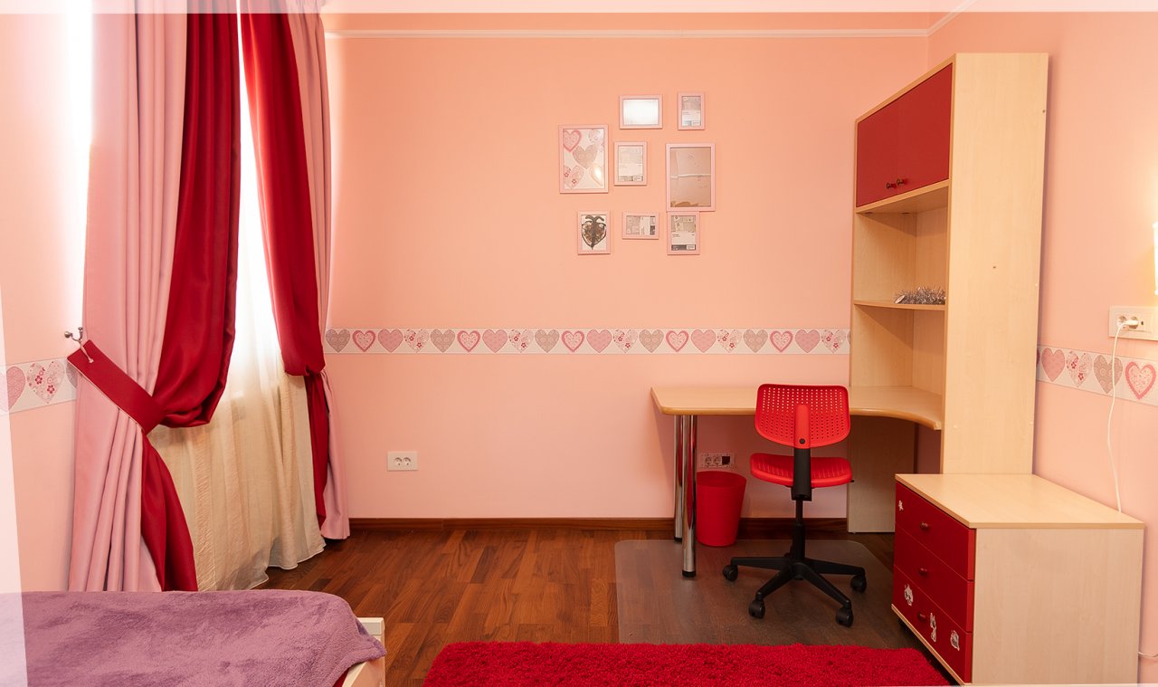 Vila - Piata Alba Iulia - 4 dormitoare