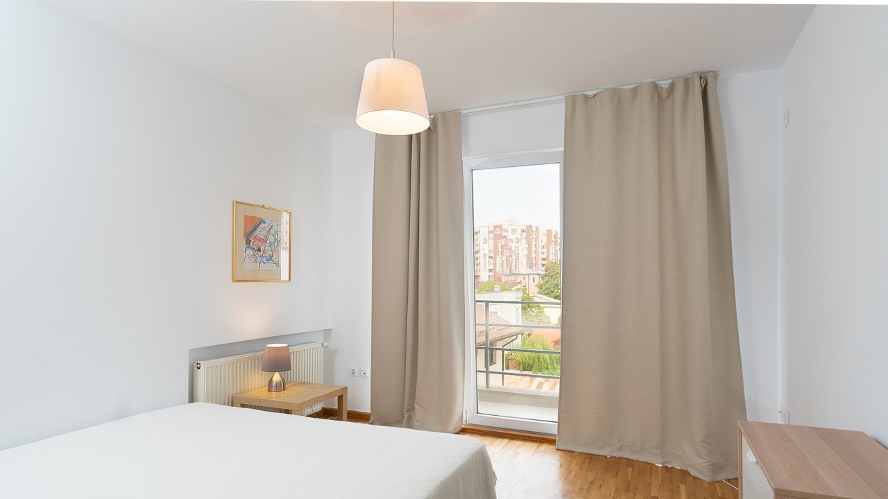 Duplex - 3 dormitoare- proaspat mobilat si decorat, la un pret excelent !!
