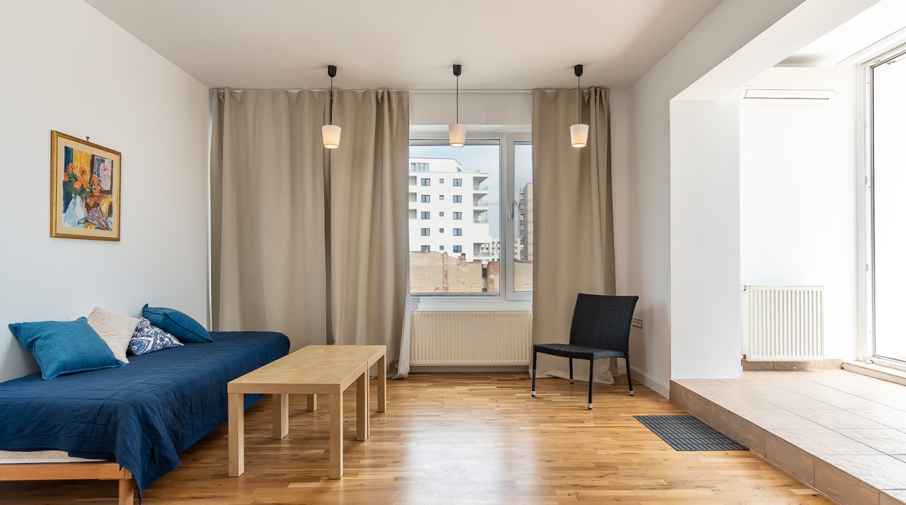 Duplex - 3 dormitoare- proaspat mobilat si decorat, la un pret excelent !!