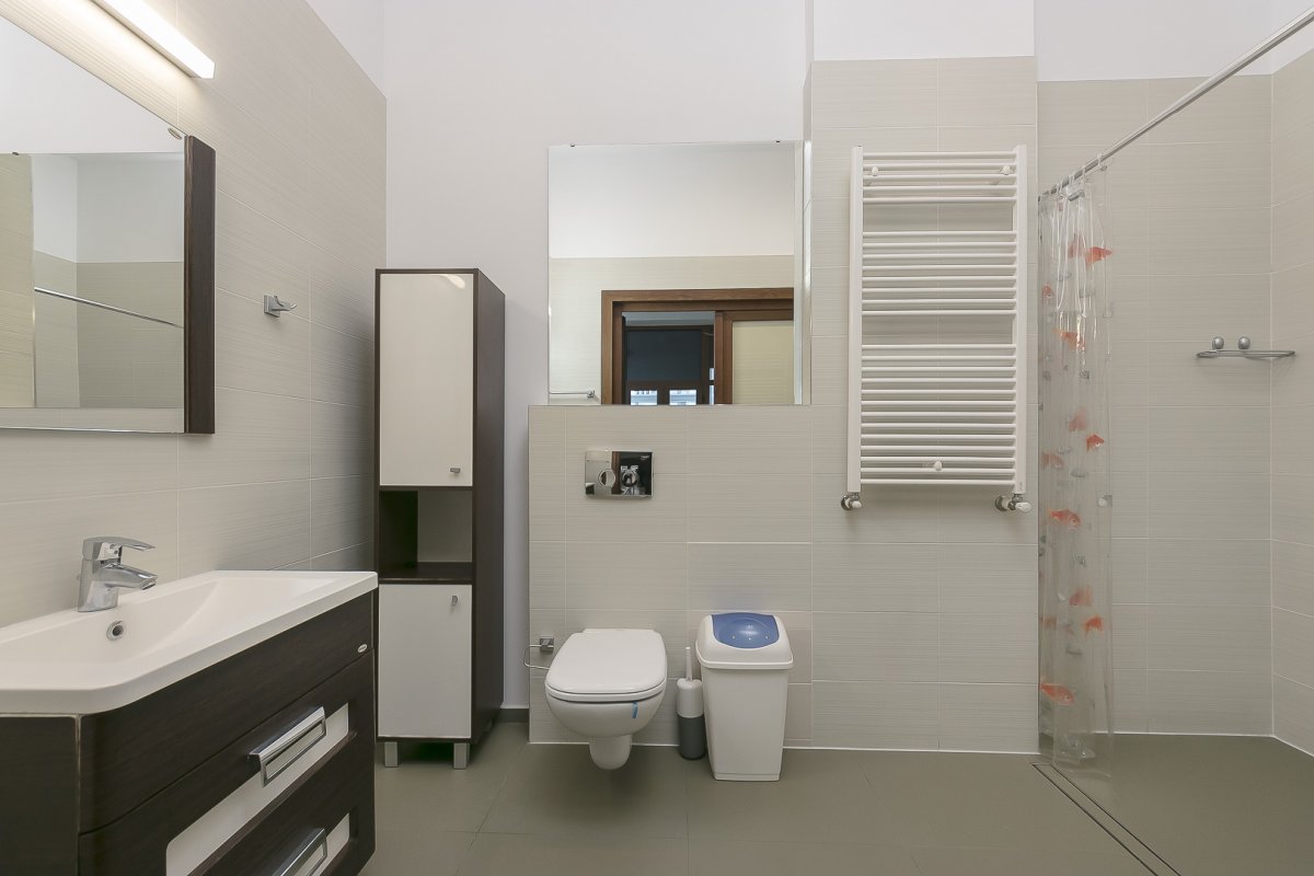 Piata Victoriei - Apartament superb nemobilat 190 mp