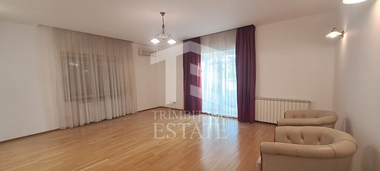 4 camere | 210 mp util | langa parc | Garaj subteran