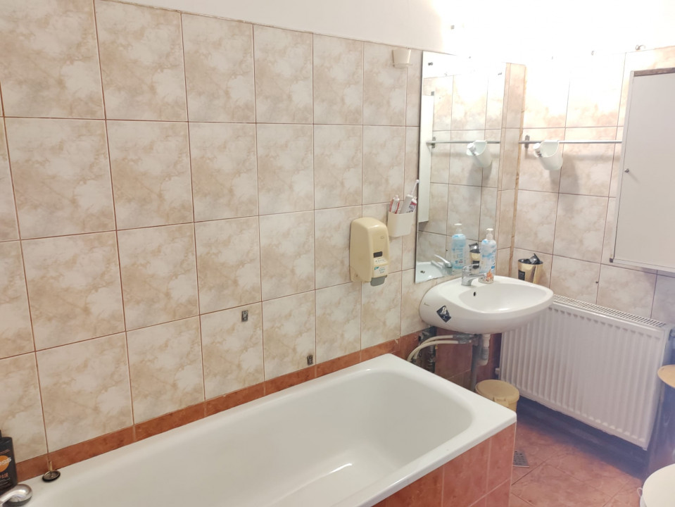 Apartament 2 camere 70 mp utili 1 Mai Ion Mihalache