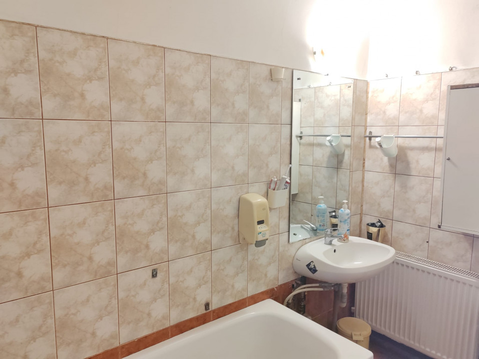 Apartament 2 camere 70 mp utili 1 Mai Ion Mihalache